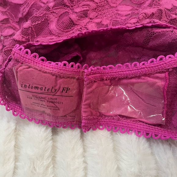 Free People FUCHSIA FIZZ Speed Date Lace Bodysuit, US Small NWT - Picture 6 of 10